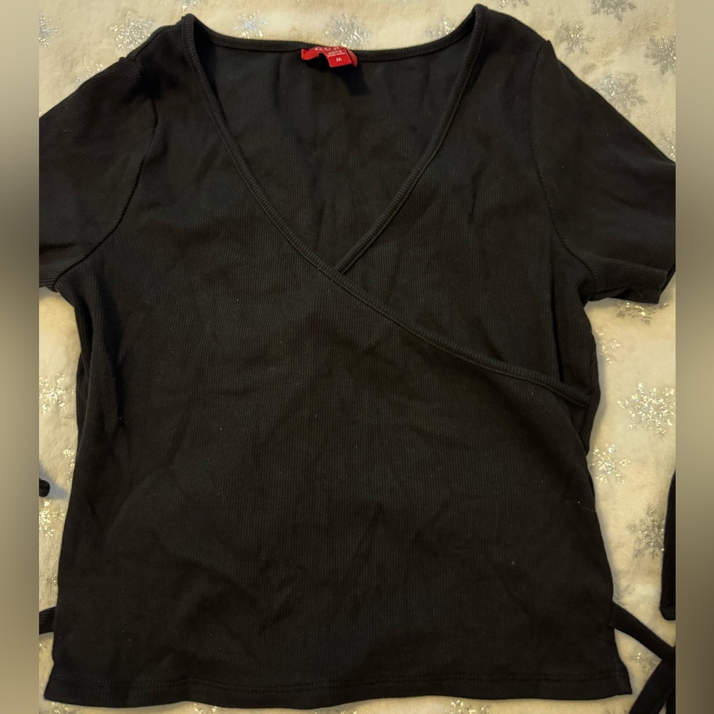 Guess Elegant Black Wrap Top